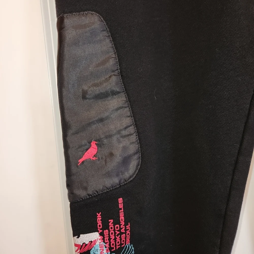 Staple Pigeon Black Jogger Pants Designs & Embroidery Black Zip Ankles Size L